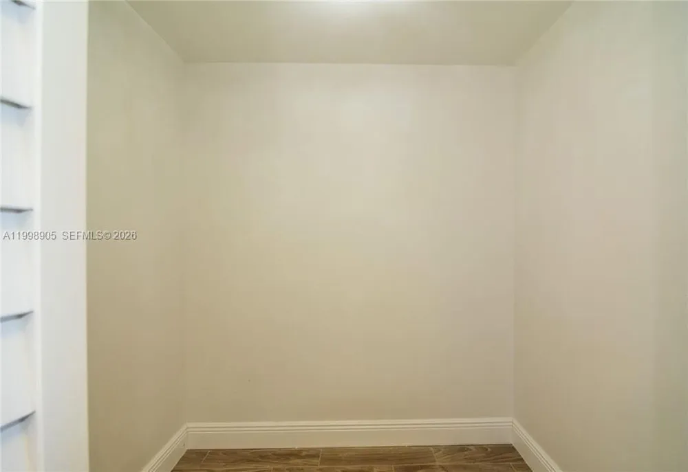 1100 Colony Point Cir #105 Pembroke Pines, FL 33026