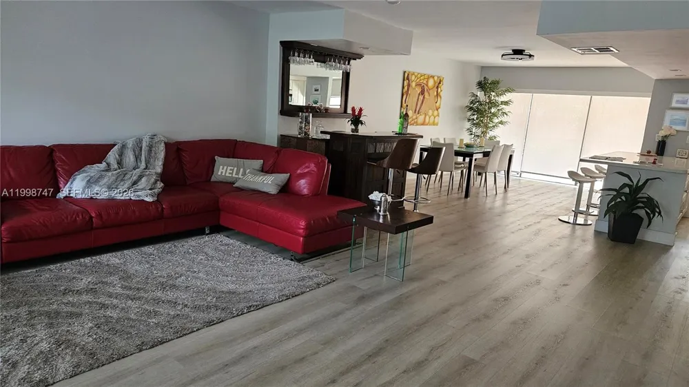 16446 NE 27th Pl #38 North Miami Beach, FL 33160