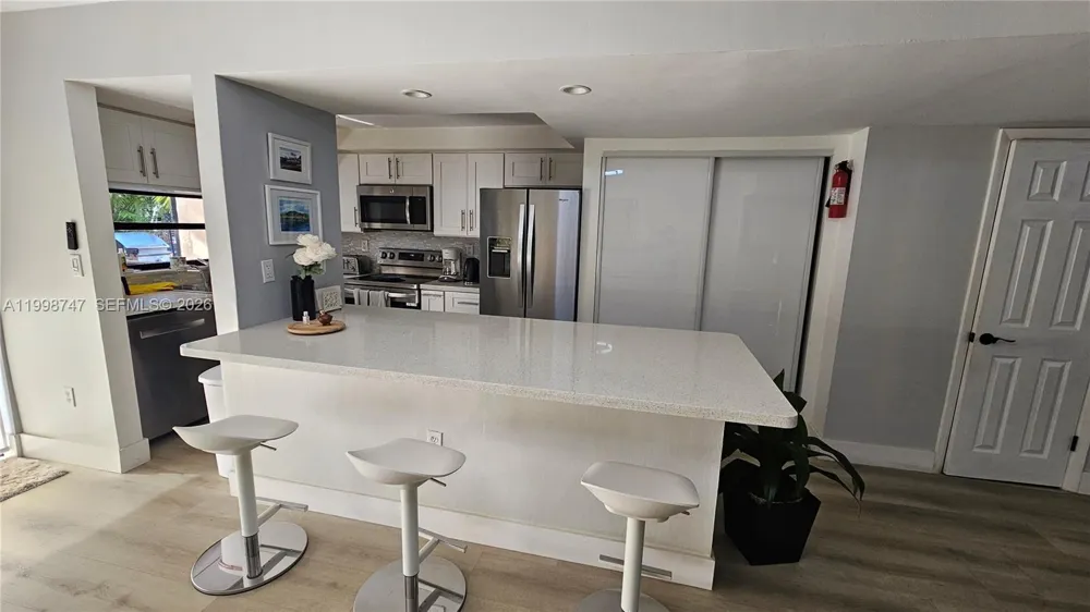 16446 NE 27th Pl #38 North Miami Beach, FL 33160