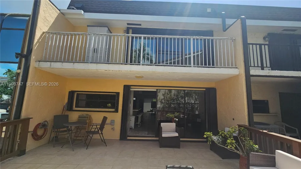 16446 NE 27th Pl #38 North Miami Beach, FL 33160