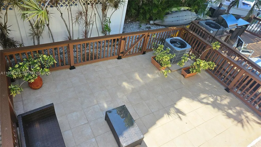 16446 NE 27th Pl #38 North Miami Beach, FL 33160