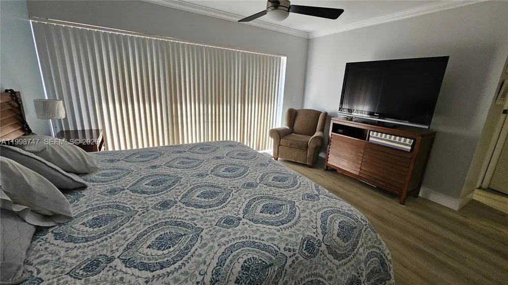 16446 NE 27th Pl #38 North Miami Beach, FL 33160
