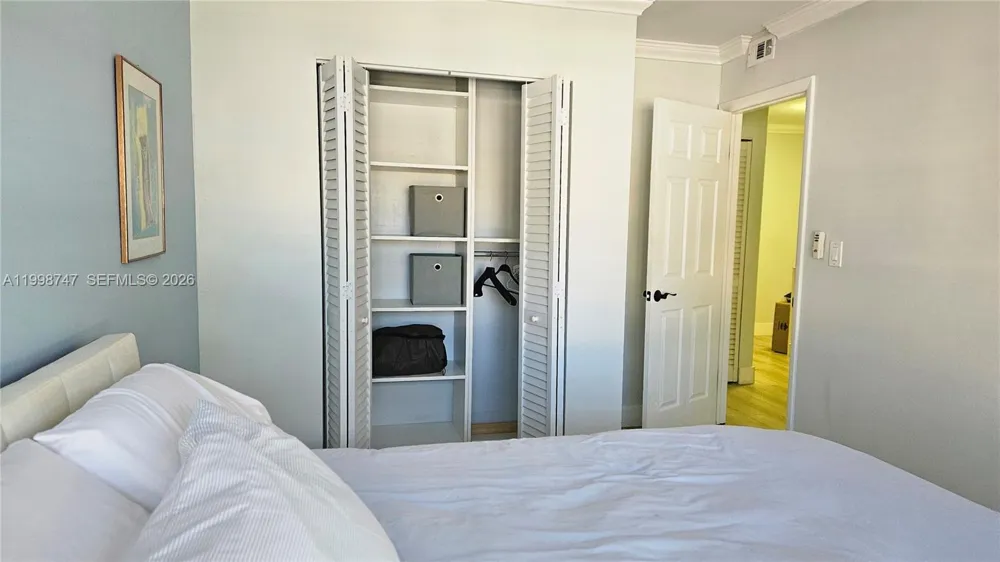 16446 NE 27th Pl #38 North Miami Beach, FL 33160