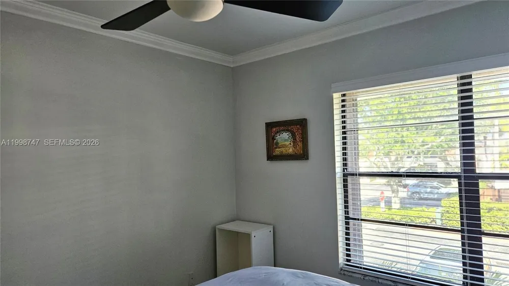 16446 NE 27th Pl #38 North Miami Beach, FL 33160