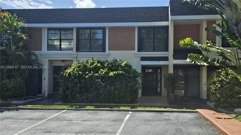 16446 NE 27th Pl #38 North Miami Beach, FL 33160