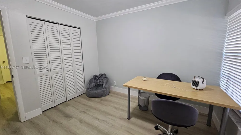 16446 NE 27th Pl #38 North Miami Beach, FL 33160