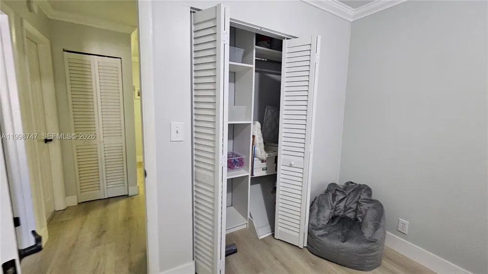 16446 NE 27th Pl #38 North Miami Beach, FL 33160