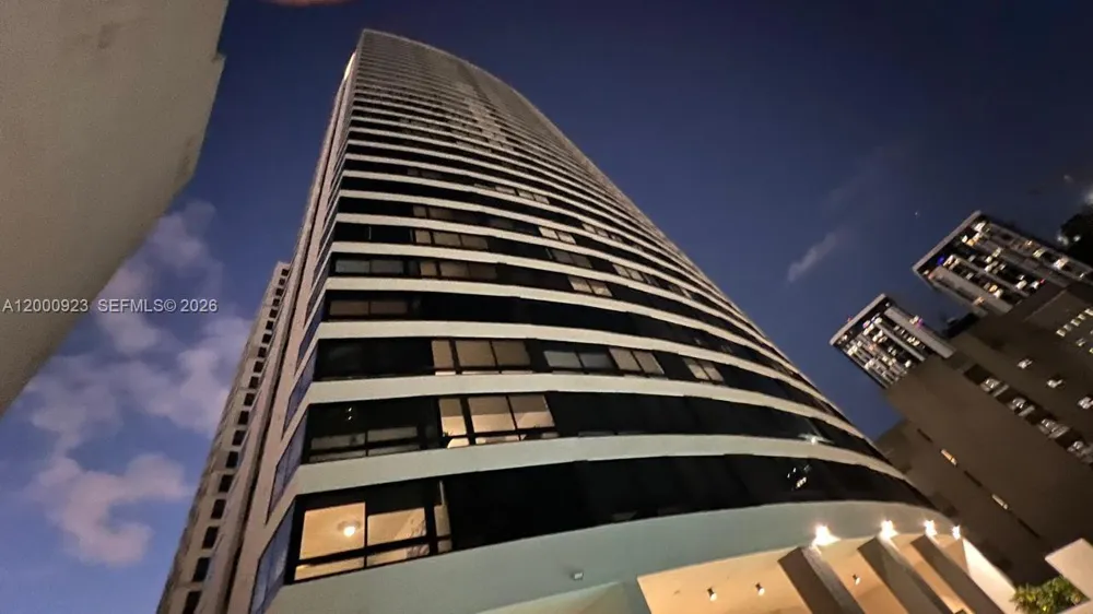 225 Miami Ave #212 Miami, FL 33128