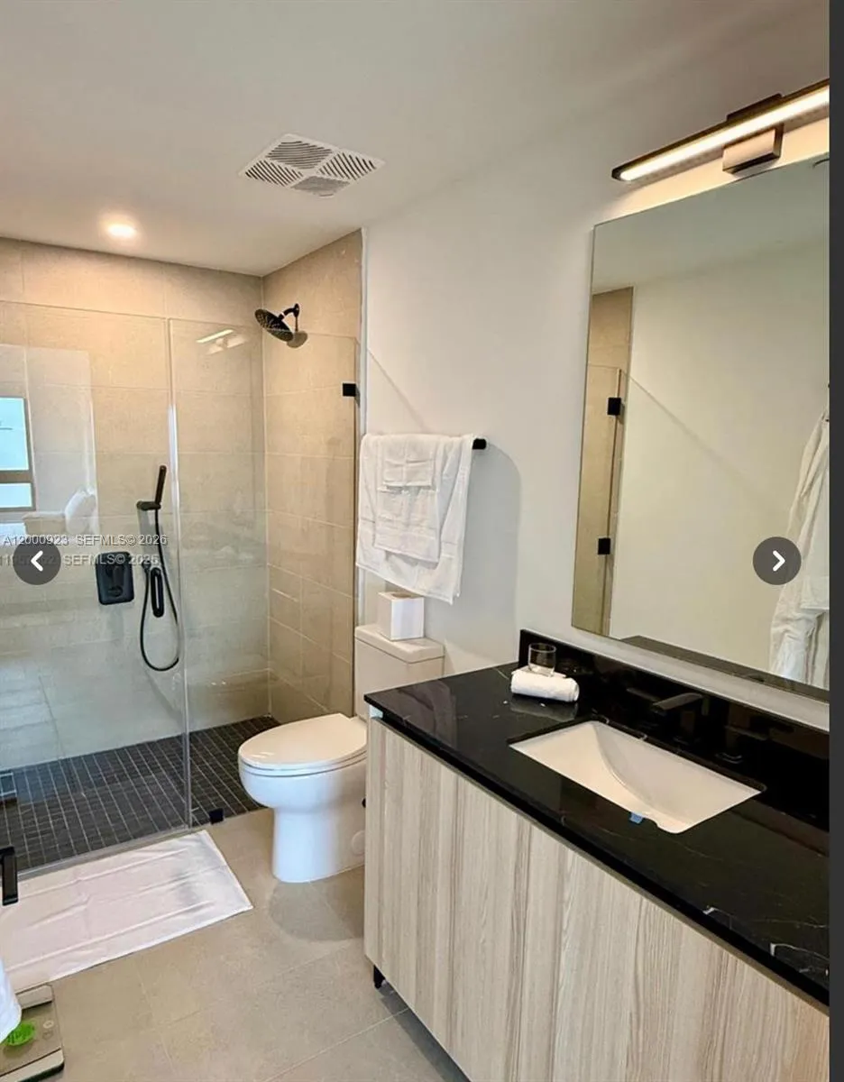 225 Miami Ave #212 Miami, FL 33128