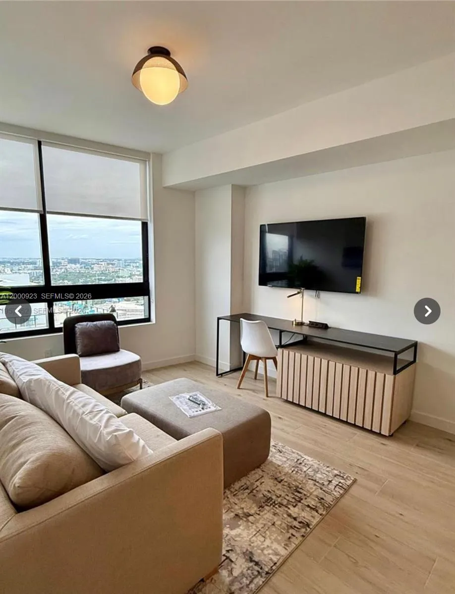 225 Miami Ave #212 Miami, FL 33128