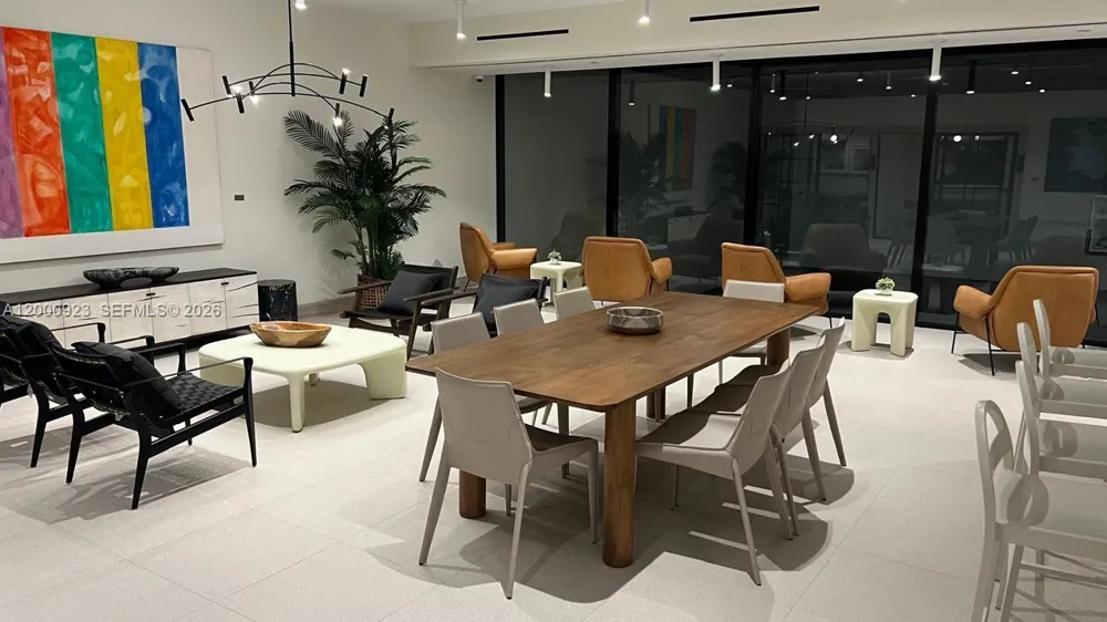 225 Miami Ave #212 Miami, FL 33128