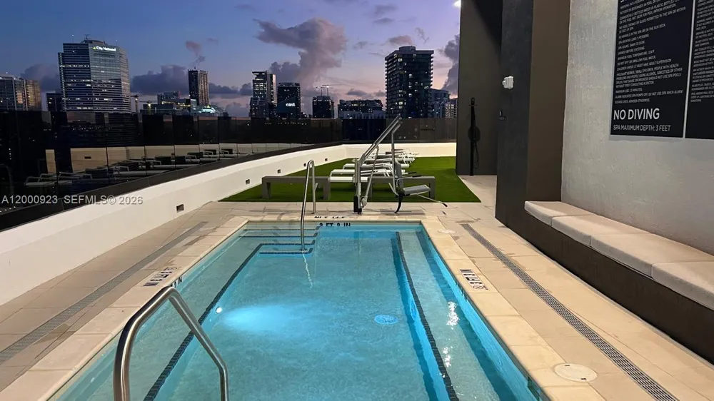 225 Miami Ave #212 Miami, FL 33128