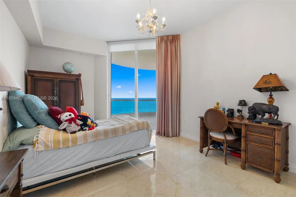 16047 Collins Ave #1202 Sunny Isles Beach, FL 33160