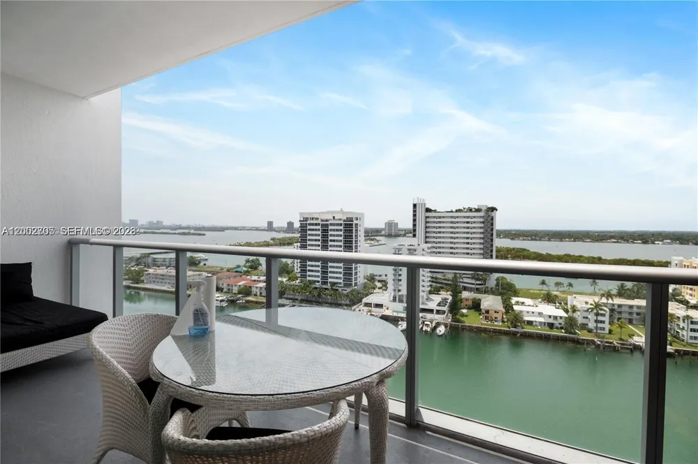 7930 East Dr #1505 North Bay Village, FL 33141