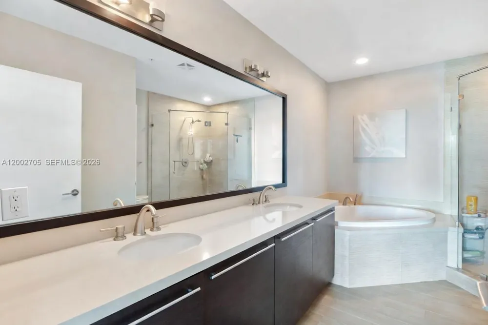 7930 East Dr #1505 North Bay Village, FL 33141