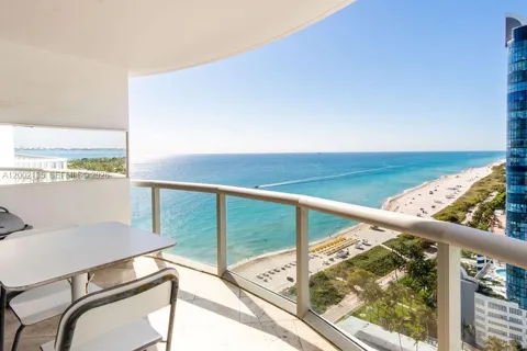 6365 Collins Ave #2306