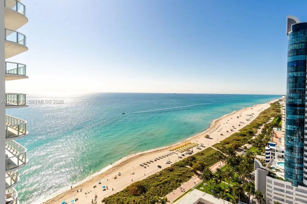 6365 Collins Ave #2306 Miami Beach, FL 33141