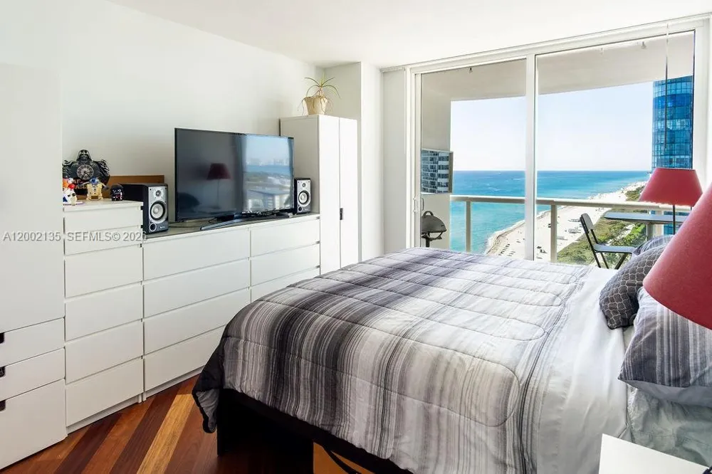 6365 Collins Ave #2306 Miami Beach, FL 33141