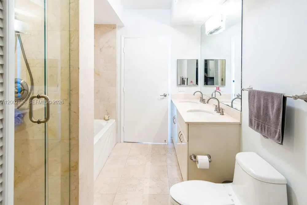 6365 Collins Ave #2306 Miami Beach, FL 33141