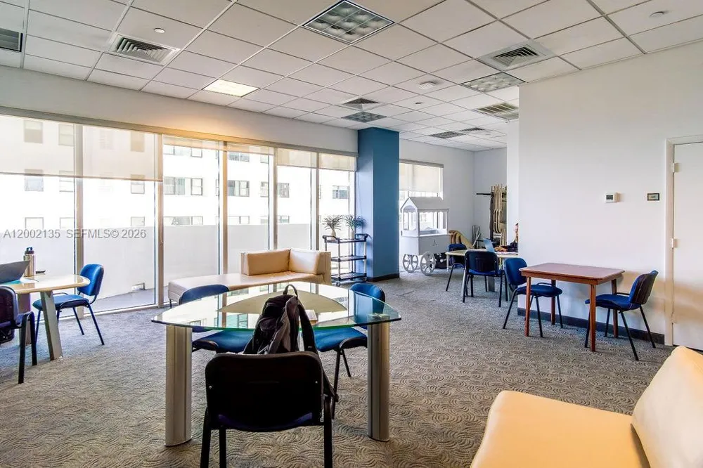 6365 Collins Ave #2306 Miami Beach, FL 33141