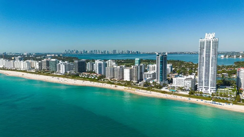 6365 Collins Ave #2306 Miami Beach, FL 33141