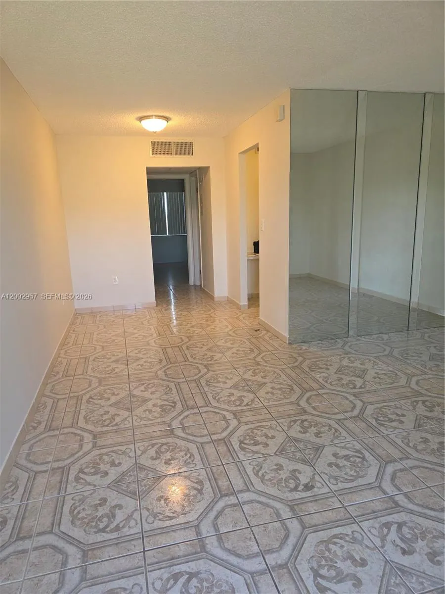 135 NE 202nd Ter #N4 Miami Gardens, FL 33179
