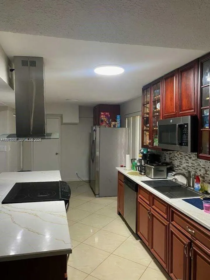 1815 NW 56th Ter #15 Lauderhill, FL 33313