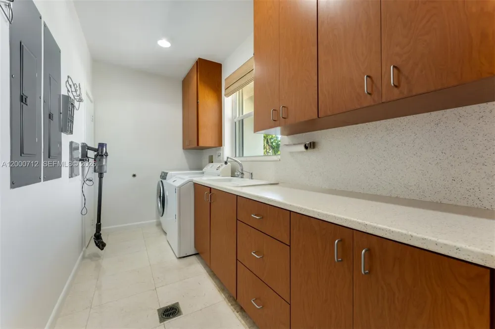 137 Sapodilla Dr Islamorada, FL 33036
