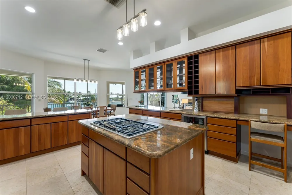 137 Sapodilla Dr Islamorada, FL 33036