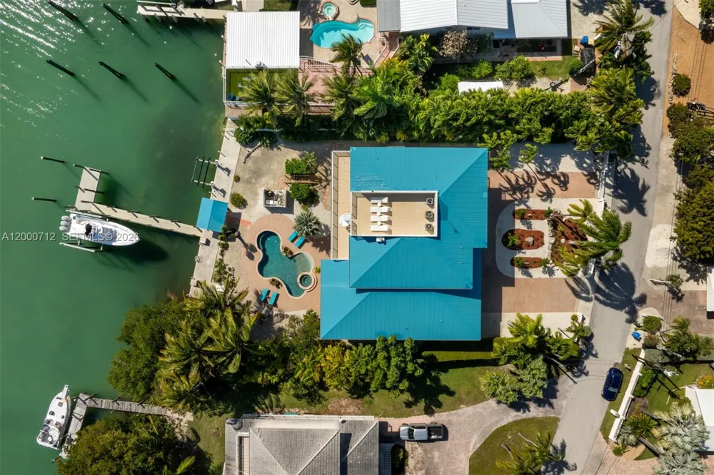 137 Sapodilla Dr Islamorada, FL 33036