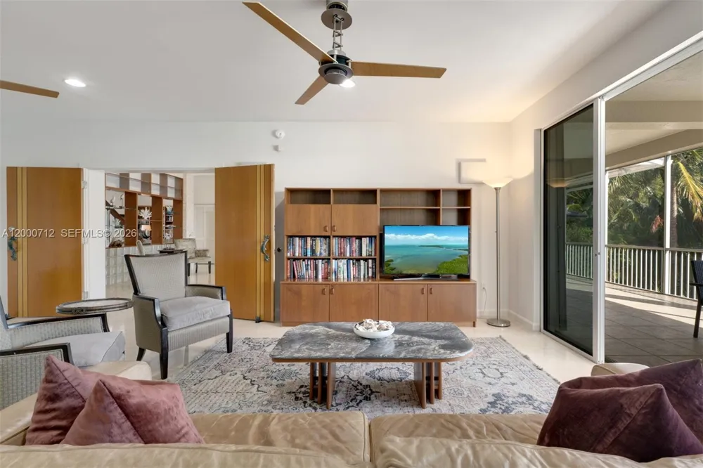 137 Sapodilla Dr Islamorada, FL 33036