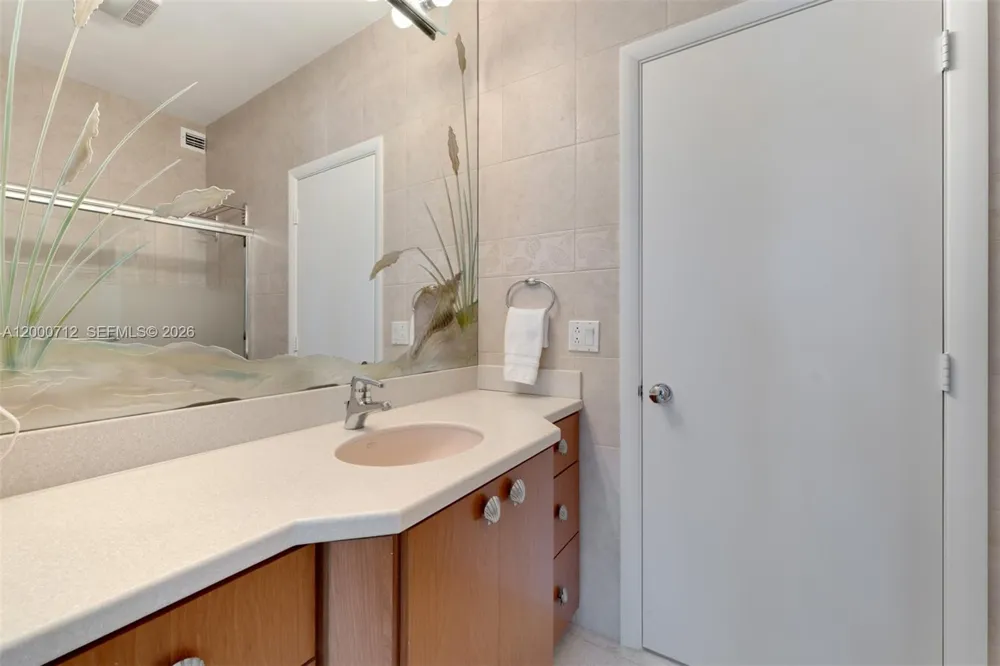 137 Sapodilla Dr Islamorada, FL 33036