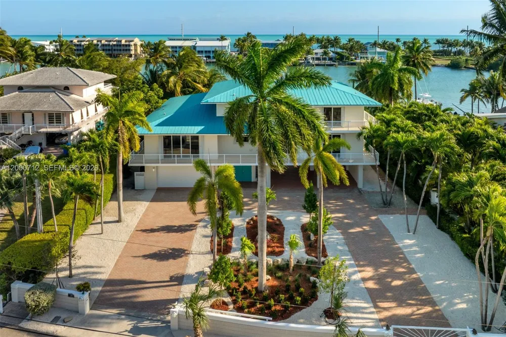 137 Sapodilla Dr Islamorada, FL 33036