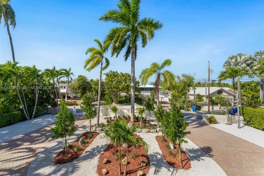 137 Sapodilla Dr Islamorada, FL 33036