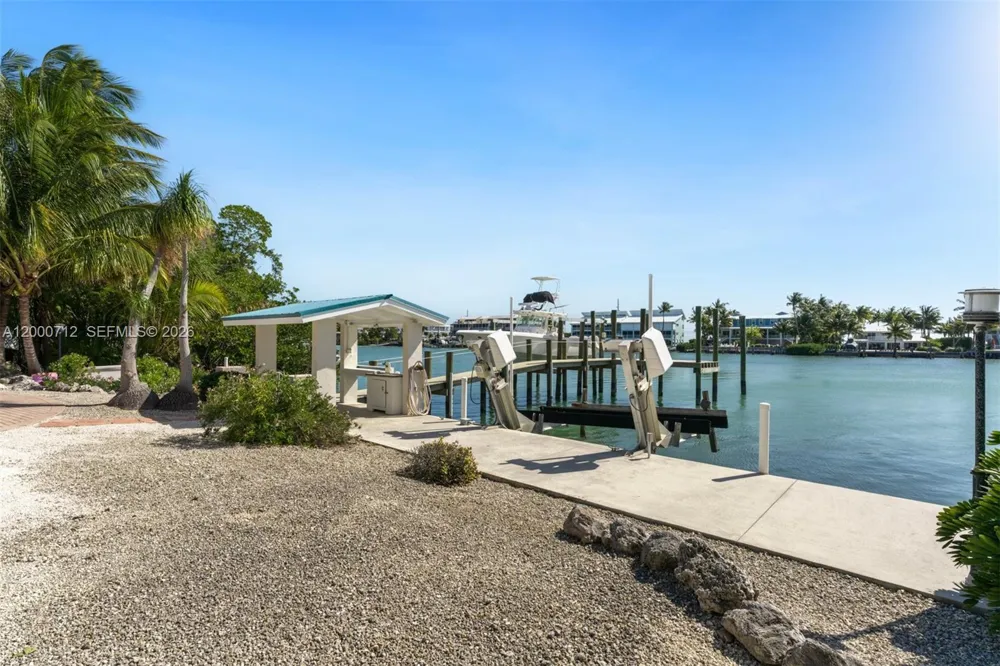 137 Sapodilla Dr Islamorada, FL 33036