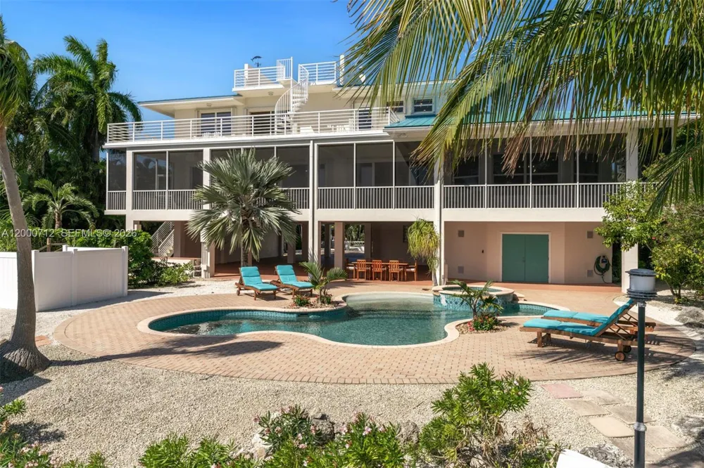 137 Sapodilla Dr Islamorada, FL 33036