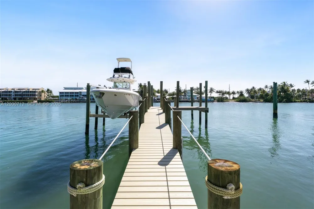 137 Sapodilla Dr Islamorada, FL 33036