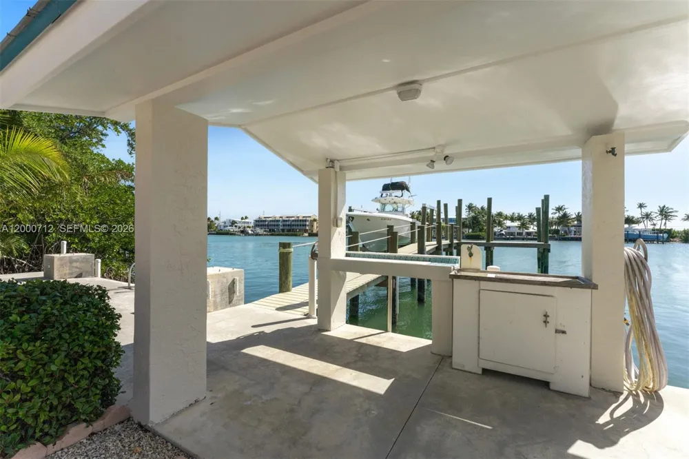137 Sapodilla Dr Islamorada, FL 33036