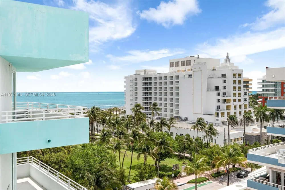 226 Ocean Dr #8F Miami Beach, FL 33139