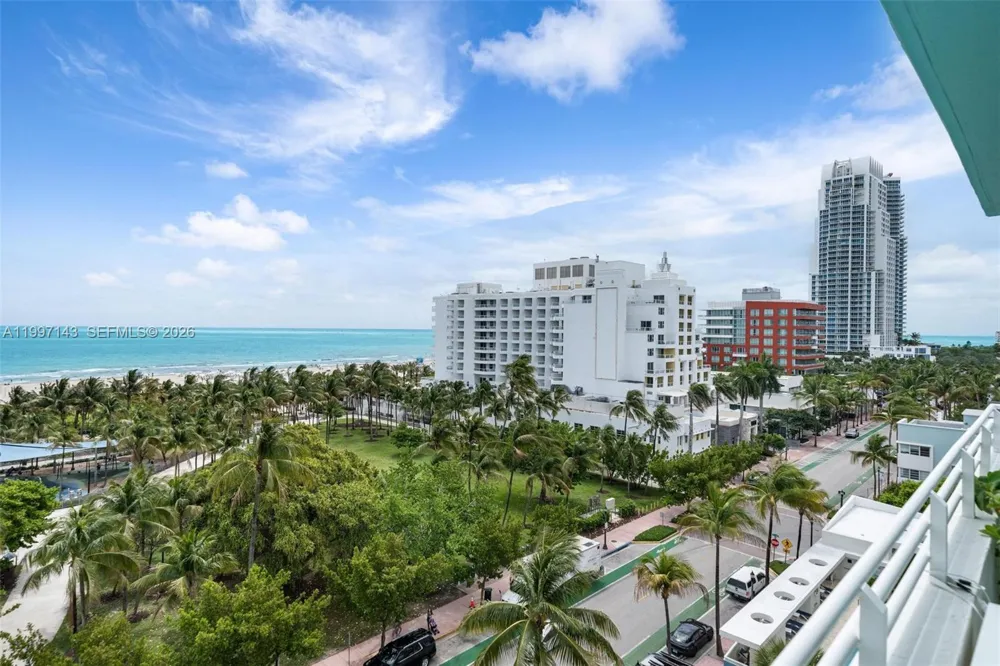 226 Ocean Dr #8F Miami Beach, FL 33139