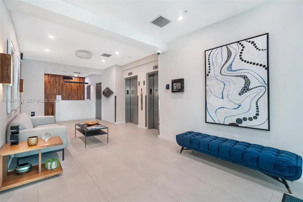226 Ocean Dr #8F Miami Beach, FL 33139