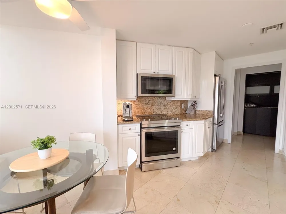 848 Brickell Key Dr #905 Miami, FL 33131