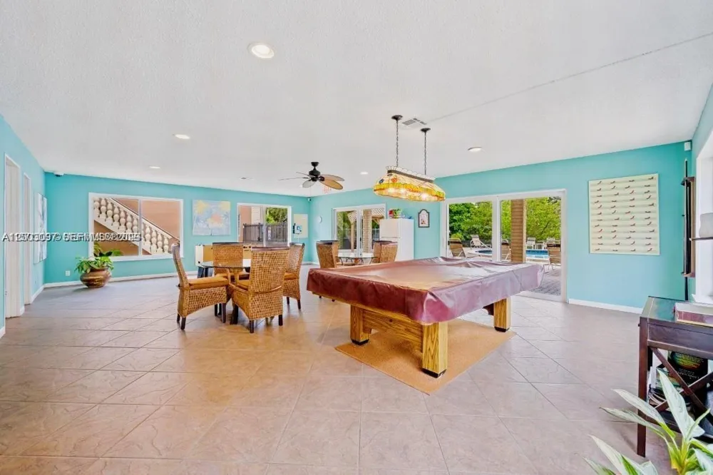 124 NE 19th Ct #114B Wilton Manors, FL 33305