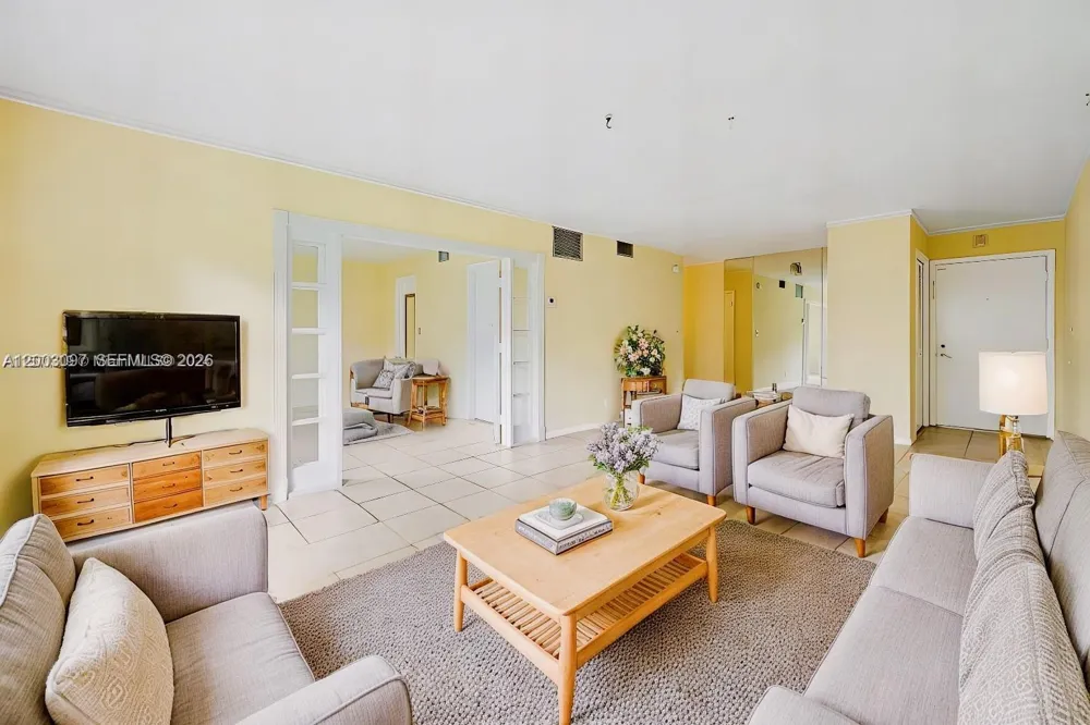 124 NE 19th Ct #114B Wilton Manors, FL 33305
