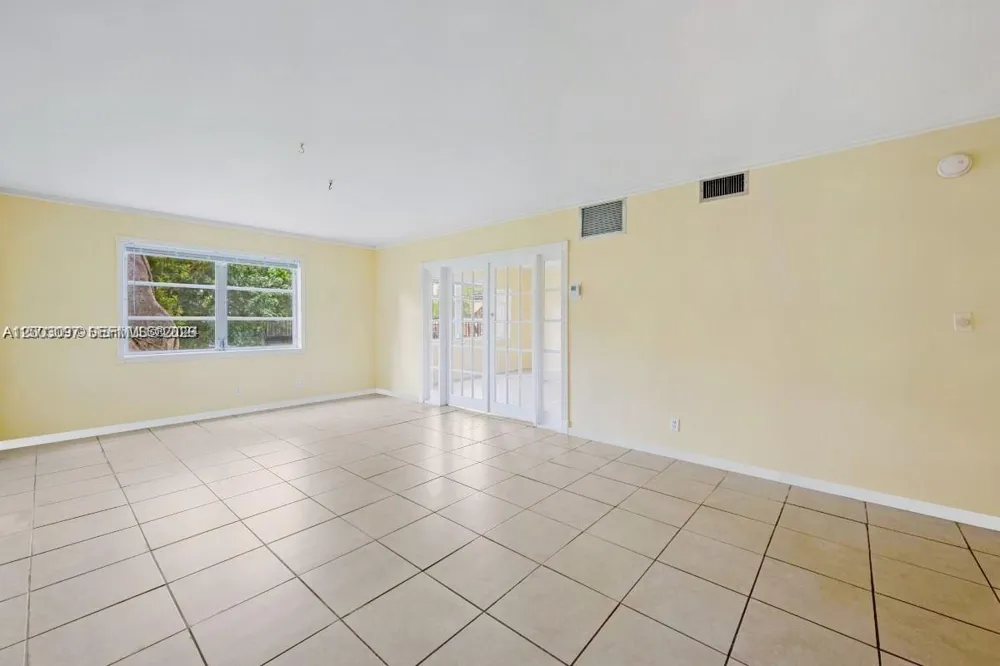 124 NE 19th Ct #114B Wilton Manors, FL 33305