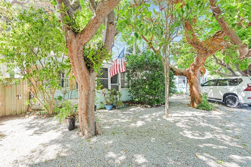 140 Tavern Dr Tavernier, FL 33070