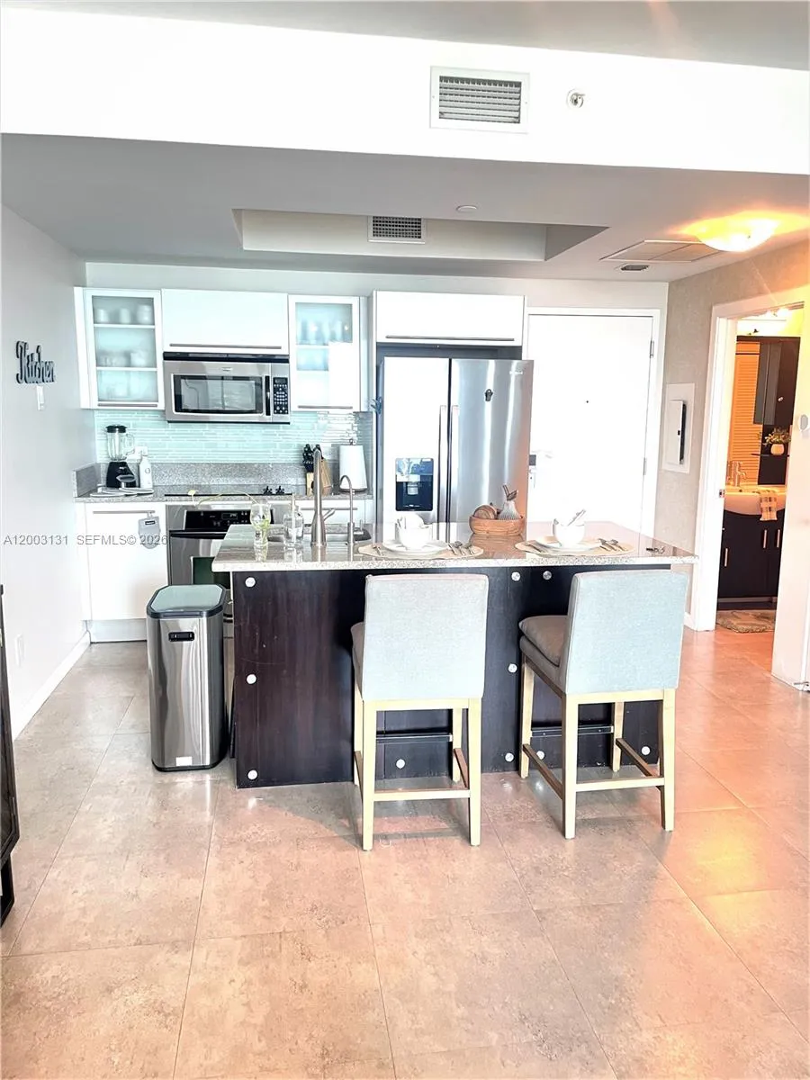 888 Biscayne Blvd #4310 Miami, FL 33132