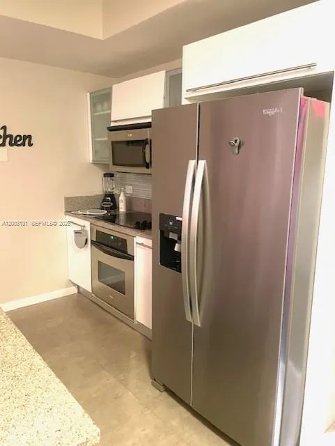 888 Biscayne Blvd #4310 Miami, FL 33132
