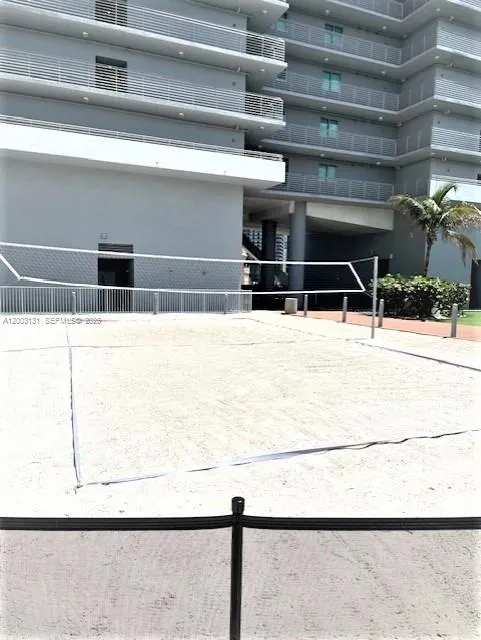 888 Biscayne Blvd #4310 Miami, FL 33132