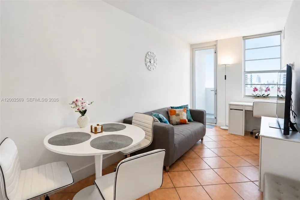 100 Lincoln Rd #1209 Miami Beach, FL 33139